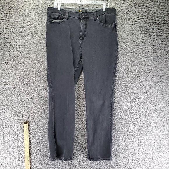 Lee Jeans Womens 16 Black Slim Fit Straight Leg Mid Rise Stretch Denim - Picture 1 of 11